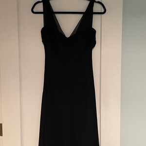 Jones New York Size 8 Black Silk Chiffon Sheath Full Lining Ruched Bust Back Zip